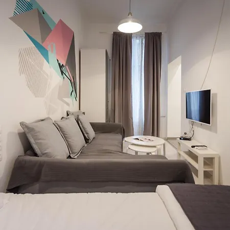 Bpr Art Of Rainbow Apartment Budapest