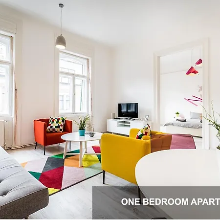 Bpr Art Of Rainbow Apartment Budapest