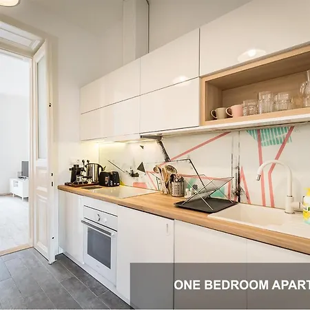 Bpr Art Of Rainbow Apartment Budapest