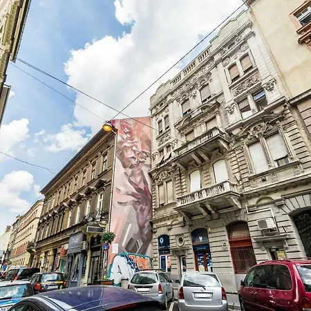 Apartment Bpr Art Of Rainbow Budapest