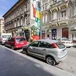 Bpr Art Of Rainbow Budapest