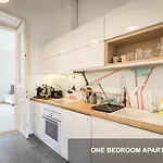 Bpr Art Of Rainbow Apartment Budapest